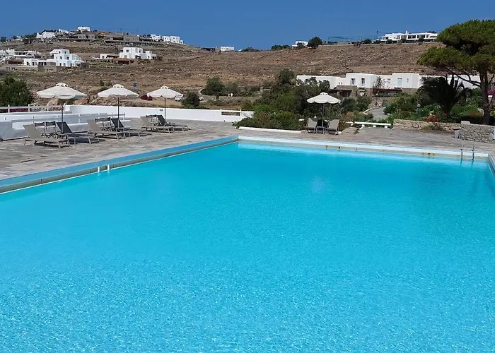 Traditional Dream Myconian Daire